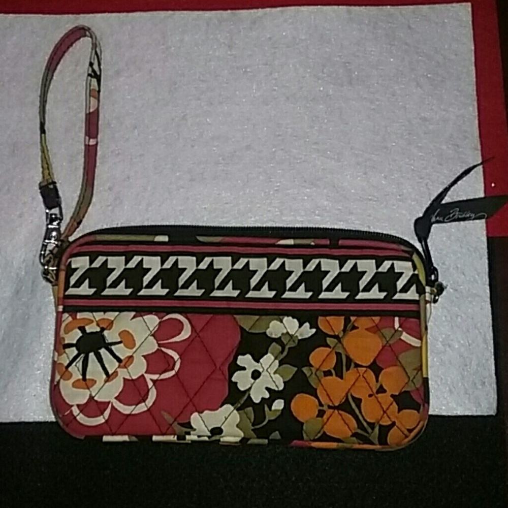Vera Bradley wristlet / clutch